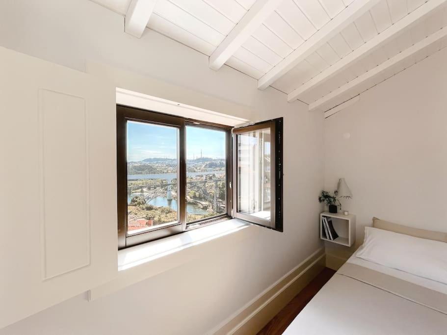 Fontainhas Douro Views By Lovelystay Porto Luaran gambar