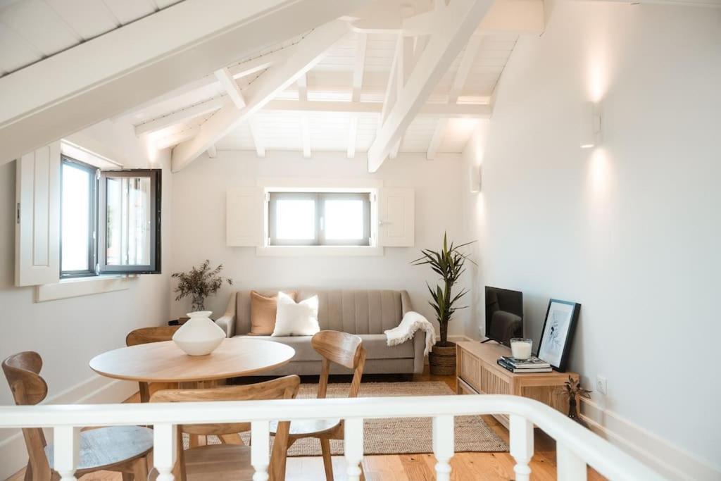 Fontainhas Douro Views By Lovelystay Porto Luaran gambar