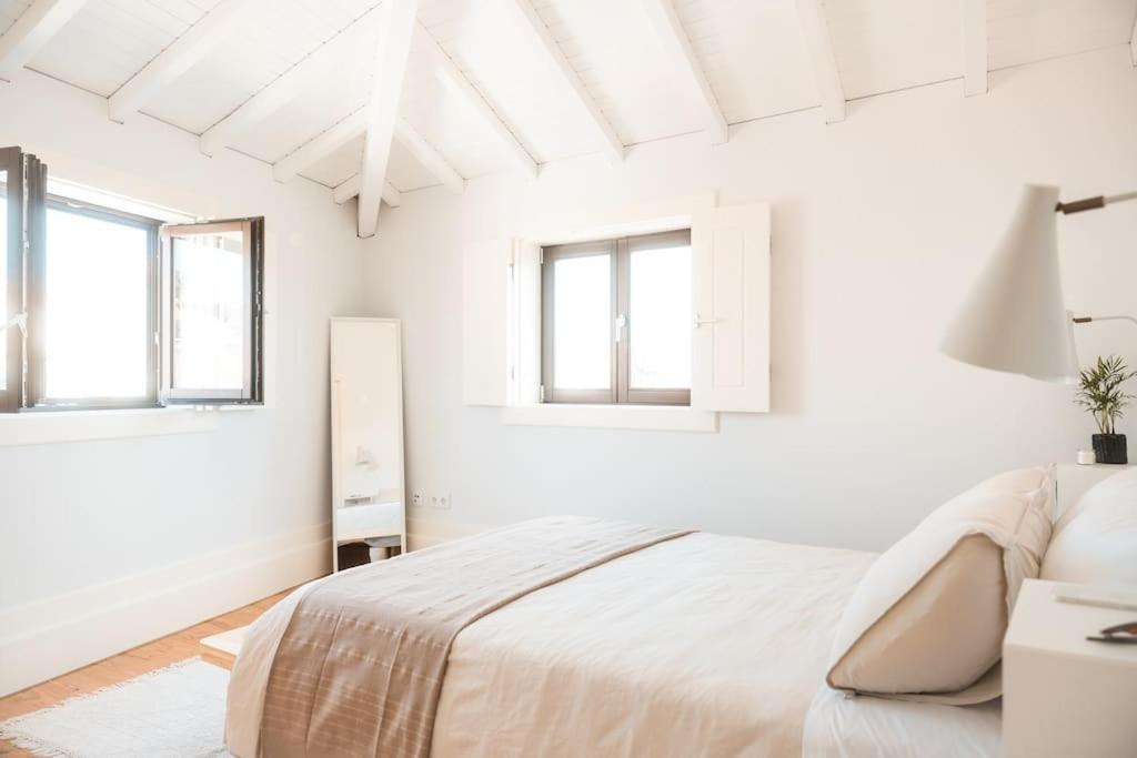 Fontainhas Douro Views By Lovelystay Porto Luaran gambar