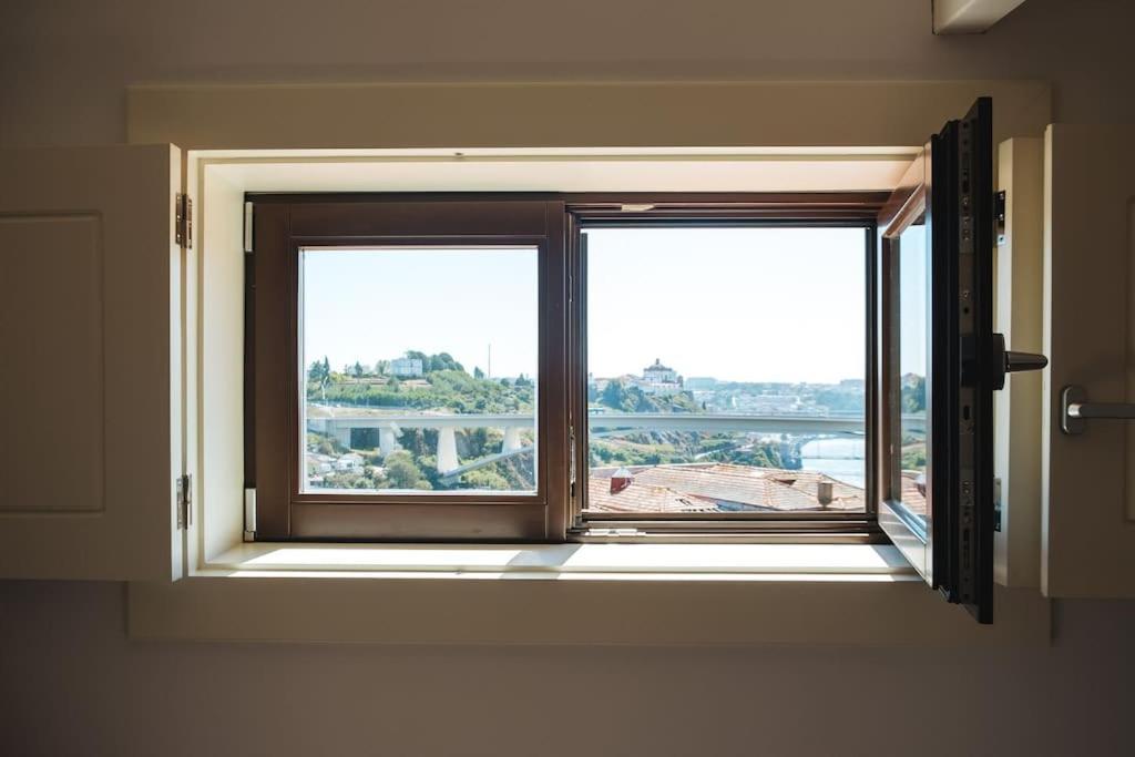 Fontainhas Douro Views By Lovelystay Porto Luaran gambar